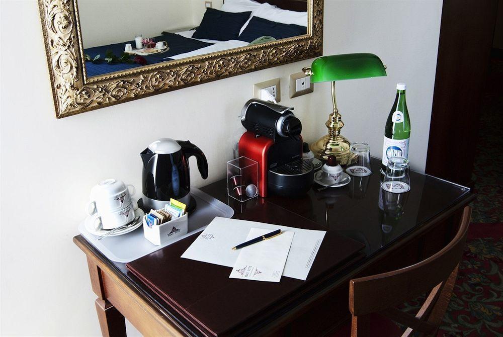 Hotel Beau Site - Antica Residenza Rzym Zewnętrze zdjęcie
